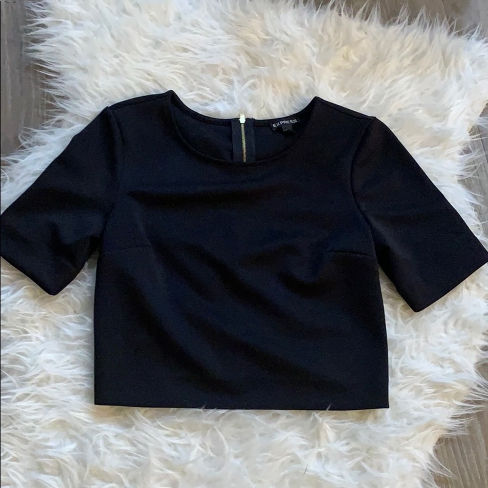 Express Black Crop